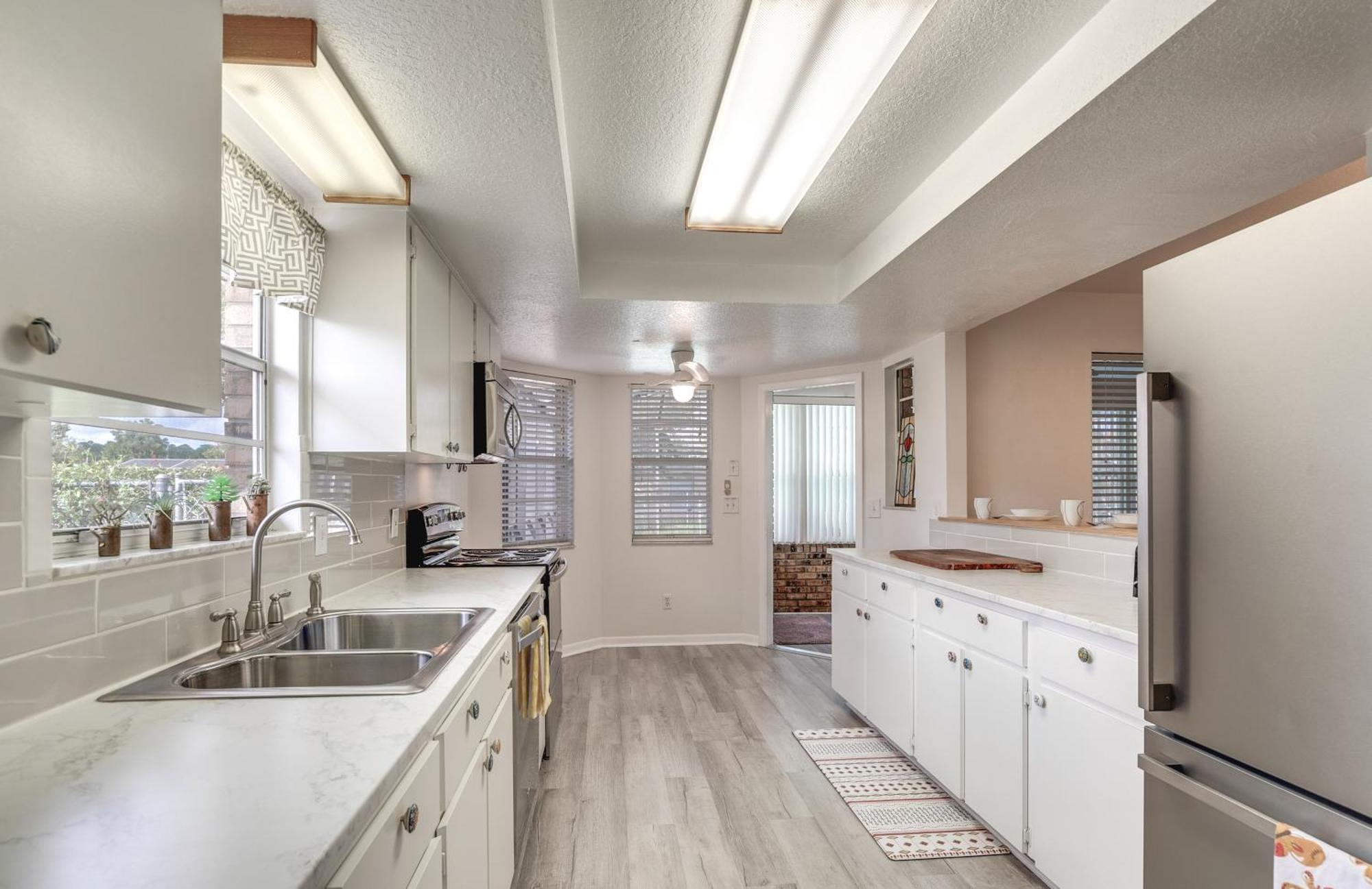 Вілла Spring Hill Retreat With Heated Pool And 4-In-1 Grill Екстер'єр фото